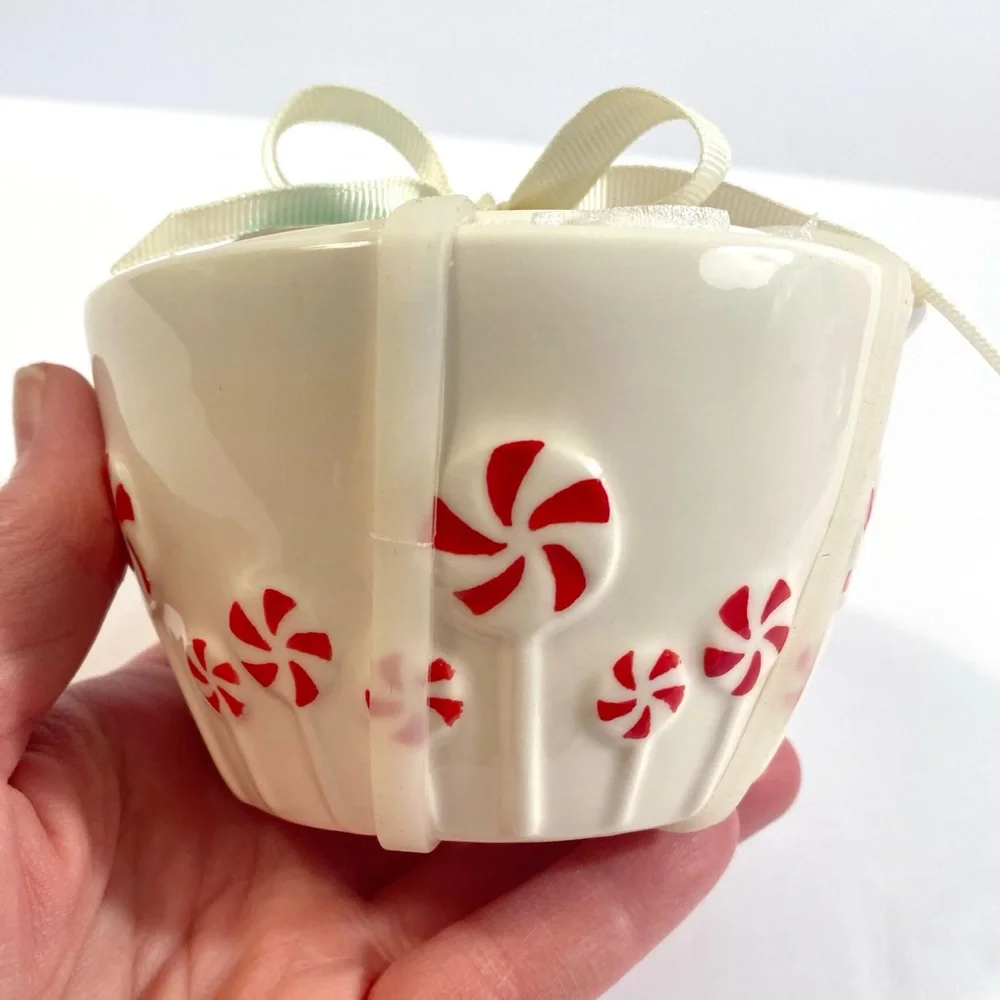 Rae Dunn Classic White + Red Peppermint Candy Suckers Ceramic Measuring Cups Set
